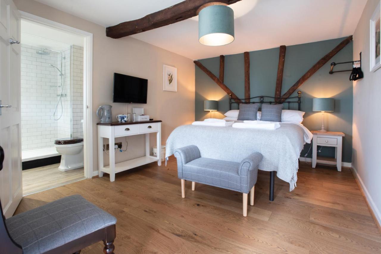 The Talkhouse Bed & Breakfast 4*