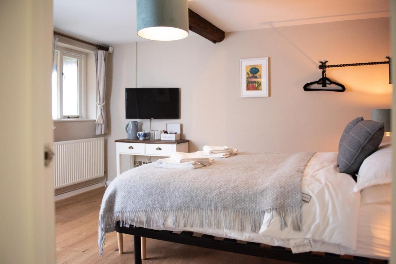 The Talkhouse Bed & Breakfast 4*